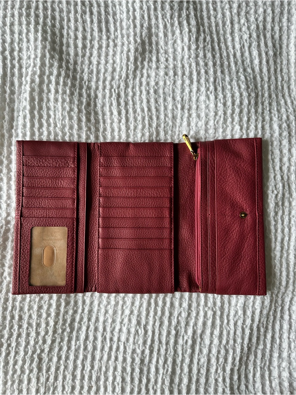 HOBO Keen Continental Wallet Red Pebbled Leather Trifold Organizer Clutch RFID - Picture 3 of 9